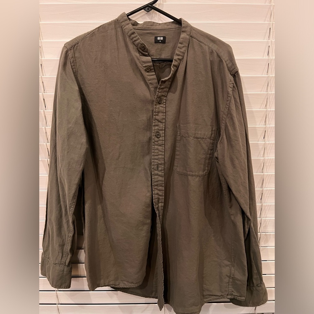 Uniqlo grandad collar casual shirt in olive. Like new medium
